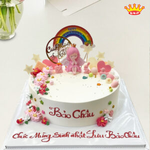 Bánh kem màu hồng tặng bé gái